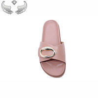 Sandales plates décontractées pour femmes, nouvelle collection été, design tendance, confortables, rétro et légères, respirantes, sandales à enfiler pour femmes