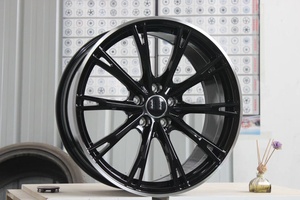 Nouvelles jantes en alliage d'aluminium forgé de haute qualité - Garantie de 5 ans - Adaptation universelle pour <span class=keywords><strong>Audi</strong></span> A4/A5/A6/A7/RS5/RS6/<span class=keywords><strong>RS7</strong></span>/Q3/Q5 - Product Image 6