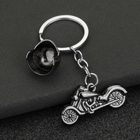 Porte-clés en métal style casque de moto rétro, mousqueton, style ballon, résistant, pour décoration de sac de voiture, sac à main, cadeau pour motard