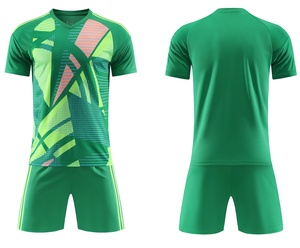 Hot Sale Custom Logo Heren Voetbal Truien & Shirts Rood Wit Ademend Snel Droog 100% Polyester Uniform Sets - Product Image 4