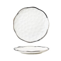Service de vaisselle en céramique nordique moderne avec bordure argentée, assiettes et bols en porcelaine blanche de luxe pour la maison et les restaurants haut de gamme