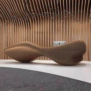 Bureaux de réception modernes et durables en bois massif de caoutchouc, sur mesure, pour salles d'exposition, comptoirs d'accueil, caissiers d'hôtel, bureaux, halls d'entrée en bois - Product Image 2