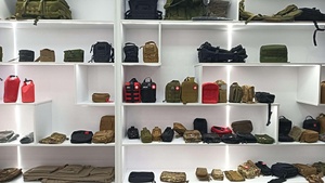 緊急医療キットカスタムナイロンモールポーチ外傷キット胸部シール止血帯付き戦術IFAK応急処置キット - Product Image 6