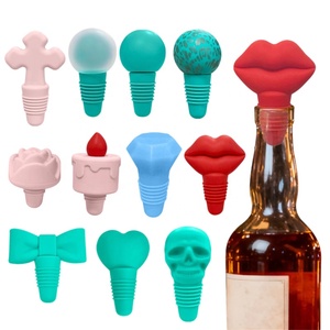 Tapón de <span class=keywords><strong>Vino</strong></span> de <span class=keywords><strong>Caperucita</strong></span> <span class=keywords><strong>Roja</strong></span> Navideño, Tapón de Botella de Silicona Creativo, Regalo Festivo, Tapón de <span class=keywords><strong>Vino</strong></span> y Champán - Product Image 1