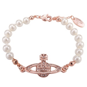 <span class=keywords><strong>Collana</strong></span> Girocollo <span class=keywords><strong>Saturno</strong></span> con Perle e Cristalli Brillanti, Gioiello Pianeta alla Moda 2026 per Donne - Product Image 6