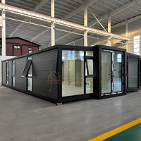 Maison préfabriquée portable extensible de luxe prête à l'emploi, 20 pieds, 40 pieds, mini-maison pliable, conteneur, panneau sandwich en acier solaire