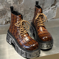 Bottes de rock gothique punk rétro de haute qualité pour hommes, augmentant la taille, style heavy metal