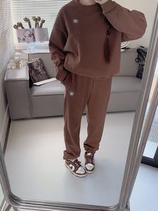 Y2146 3D防光标标志天鹅绒纯色简约多功能圆领长袖宽松情侣连帽衫套装 - Product Image 2