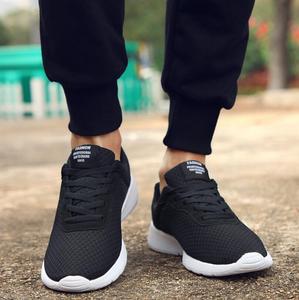 2024 nuovo stile <span class=keywords><strong>scarpe</strong></span> da <span class=keywords><strong>uomo</strong></span> in rete traspirante <span class=keywords><strong>Fitness</strong></span> Soft suola <span class=keywords><strong>scarpe</strong></span> da corsa leggere Casual - Product Image 2