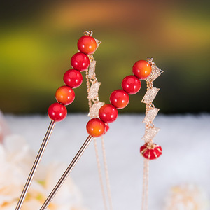 Épingle à cheveux longue à pompon en hawthorn confit, accessoire festif rouge pour Hanfu pour le Nouvel An chinois, épingle à cheveux de style chinois, nunchakus - Product Image 2