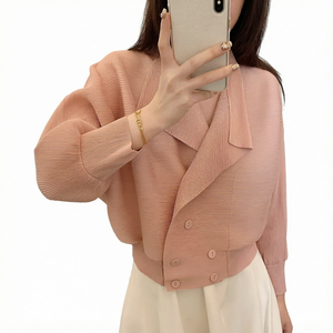 Blazer Corto para Mujer, Manga Larga, Doble Botonadura, Cuello con Muescas, Plisado Miyake, Chaqueta de Oficina, Ropa de Moda al por Mayor - Product Image 1