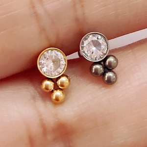 Bijoux de piercing pour le nez, en titane ASTM G23, filetage interne, 3 boules, serti de CZ, pour enfants, pour les mariages - Product Image 4