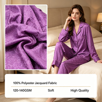 Tissu Jacquard 100% Polyester Direct Usine, Motif Élégant, Toucher Doux, Durable pour Pyjamas, Vêtements de Nuit, Vêtements de Maison et Loisirs
