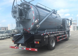 Camion d'aspiration d'eaux d'égout du conducteur 20000L d'ISUZU 4x2 avec la pompe à vide pour aspirer le camion d'aspiration de bateau-citerne d'égout de vide d'eaux usées - Product Image 5