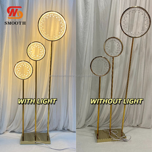 Support de lumière LED rond élégant et raffiné pour allée, centre de table doré pour décoration de mariage - Product Image 1