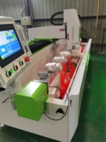 Nouvelle machine de fraisage et de perçage CNC horizontale à 4 axes avec moteur pour le traitement automatique des profilés en aluminium
