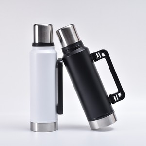 Bouteille d'eau de voyage isolée sous vide sans BPA <span class=keywords><strong>1L</strong></span> <span class=keywords><strong>thermos</strong></span> en acier inoxydable 1,4 L bouteille <span class=keywords><strong>thermos</strong></span> d'eau 1,9 L avec poignée - Product Image 5
