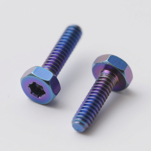 Tornillos de Aleación de Titanio Anodizado de Color Personalizados en Oferta, M3 M4 M5 M6 M7 M8 M10 para la Industria de Motocicletas - Product Image 3