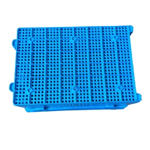Caisses en plastique de style maillage pour fruits et légumes, dimensions supérieures 595x395mm, capacité 50kg, bleu, film PE de 1,5mm d'épaisseur, hauteur 310mm, WLL - Product Image 3