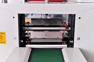 Automatic <strong>Cookies</strong> Biscuit Soap Flow Pack Packaging <strong>Machine</strong> Noodle Pizza Chocolate bar Pillow <strong>Wrapping</strong> <strong>Machine</strong> - Product Image 4