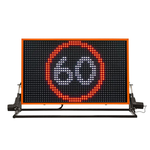 ป้ายจราจรอะลูมิเนียมแบบปรับแต่งได้ และป้ายข้อความแปรผันติดตั้งบนยานพาหนะ จอแสดงผล LED แบบเมทริกซ์เต็มรูปแบบ - Product Image 1