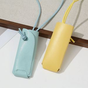 Bolsa de Piel Sintética para Lápiz Labial al por Mayor, Estuche Portátil para Brillo Labial, Elegante Bolsa para Lápiz Labial con Correa para el Cuello, Bolsa de Labios Colorida y a la Moda - Product Image 4
