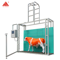 Dispositif intelligent de mesure corporelle du bétail, collecte de données corporelles du bétail pour une utilisation à grande échelle en pâturage, système intelligent de mesure du bétail