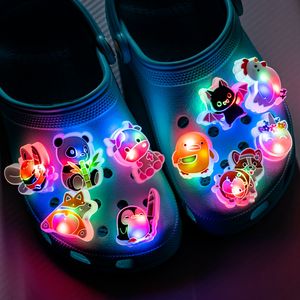 200K Lampu <span class=keywords><strong>LED</strong></span> Berkedip untuk Hiasan Sepatu Clogs Tahan Air, Dekorasi PVC Menyala di Malam Hari untuk Aksesoris Tas DIY Grosir - Product Image 2