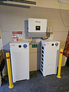 Système de stockage d'énergie solaire domestique modulaire <span class=keywords><strong>Solax</strong></span> Triple Energy HS51 5,1 kWh-66,5 kWh, batterie LiFePO4 empilable, IP66 - Product Image 5