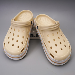 Men's And Women's <b>Clogs</b> White Thick Soled Non Slip Beach Sandals With Letter Pattern Summer Style XT886 - Product Image 2