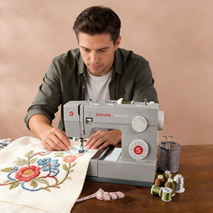 Máquina de Coser Doméstica de Alta Velocidad 4423 con Kit de Accesorios para Ropa, Cuero y Prendas de Vestir - Product Image 1