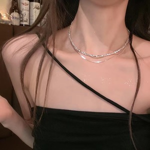 A Double-layered High-end <strong>Silver</strong> <strong>Necklace</strong> with a <strong>Unique</strong> Design for Women, Featuring a Fine Shimmering Layer - Product Image 1