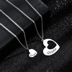 Collar con Colgante de Corazones Entrelazados para Madre e Hija, Acero Inoxidable 316L, Grabado <span class=keywords><strong>Sentimental</strong></span>, Regalo para <span class=keywords><strong>el</strong></span> Día de la Madre - Product Image 2