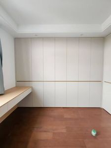 Armadio <span class=keywords><strong>Moderno</strong></span> <span class=keywords><strong>e</strong></span> Semplice in Legno con Ampio Spazio di Stoccaggio <span class=keywords><strong>e</strong></span> Design Ecologico, Ideale per Soggiorno <span class=keywords><strong>e</strong></span> Camera da Letto - Product Image 4