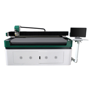 Machine de découpe automatique numérique à couteau vibrant EISENKO avec écran tactile LCD pour stores enrouleurs, tissus Ziptrack et découpe PLC - Product Image 2