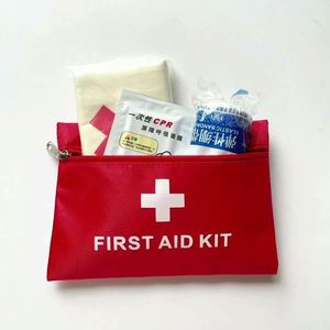 Botiquín de Primeros Auxilios Médico Personalizado Nuevo Rojo de Verano con Logotipo, Venta al por Mayor, Portátil, para Viajes, Emergencias, Rescate, 420D Oxford, a la Moda - Product Image 4
