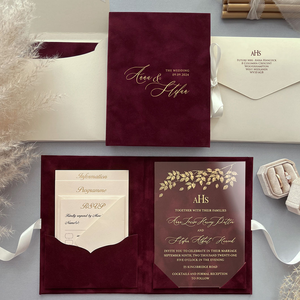 Carta d'invito in acrilico con copertina rigida in velluto rosa di lusso con copertina rigida in Folio ispirato all'oro nuziale - Product Image 5