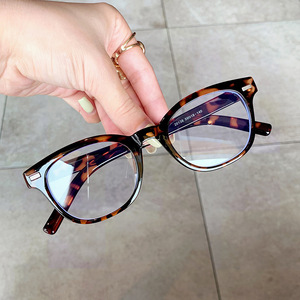Lunettes anti-lumière bleue de style coréen avec monture noire, monture en PC, verres plats unisexes pour étudiants et usage quotidien - Product Image 5