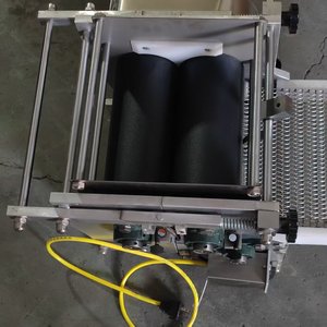 Machine à Tortillas Automatique 220V Grande Capacité 12 Pouces avec Contrô<span class=keywords><strong>le</strong></span> de l'Épaisseur Style Mexicain – Vente en Gros - Product Image 3