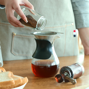 Cafetière à <span class=keywords><strong>filtre</strong></span> avec <span class=keywords><strong>filtre</strong></span> réutilisable en acier inoxydable, carafe à café en verre borosilicate, poignée de protection et couvercle - Product Image 2