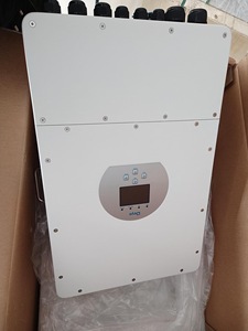 Vente flash : Onduleurs solaires hybrides triphasés haute tension Deye SUN-30K-SG02HP3-EU-AM3 avec 3 MPPT, stock européen - Product Image 6