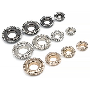 Anillas Metálicas para Calzado y Prendas de Vestir con Logotipo Personalizado de 3mm, 4mm, 5mm y 10mm - Product Image 1