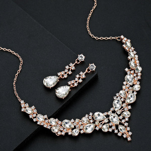 <span class=keywords><strong>Set</strong></span> Perhiasan Pengantin Wanita Asia, Berlian Imitasi India Selatan, Kalung Lapis Emas Elegan untuk Pernikahan - Product Image 5
