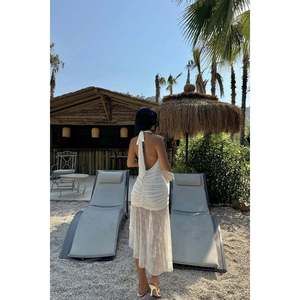 Robe décontractée élégante blanche Carlina avec col carré, dentelle transparente et fermetures éclair, vêtements d'été ODM pour événements chics, taille XS - Product Image 4
