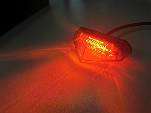 KS22-010 범용 오토바이 테일 램프 연기 LED 통합 방향 지시등 브레이크 테일 라이트 - Product Image 6