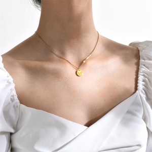 สร้อยคอจี้รูปผีเสื้อชุบทองคำ ดีไซน์มินิมอล ทำจากสแตนเลสสตีล - Product Image 3