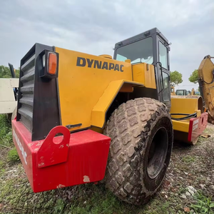 Rouleau compresseur statique Dynapac CA301D d'occasion en bon état, moteur diesel 10 tonnes, à tambour unique avec roulement et pompe, à vendre - Product Image 3