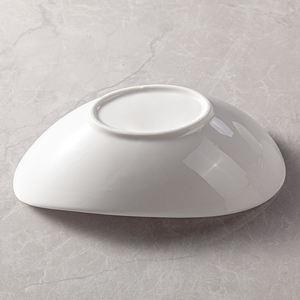 Vajilla de cerámica blanca Simple de alta calidad, vajilla de porcelana para ensalada, <span class=keywords><strong>tapas</strong></span>, plato de aperitivos, ensaladera en forma de barco ovalado Irregular - Product Image 3