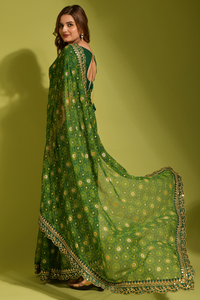 Sari en Georgette Chiffon à Imprimé Floral et Broderies Métallisées avec Blouse Non Cousue - Product Image 4