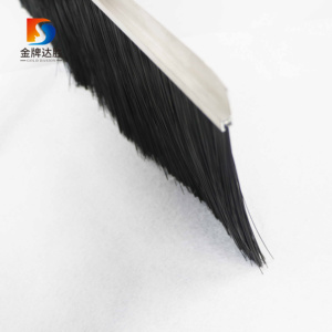Brosse à bande anti-pierres durable en nylon pour camions et caravanes, brosse de remorquage pour éliminer les pierres - Product Image 6